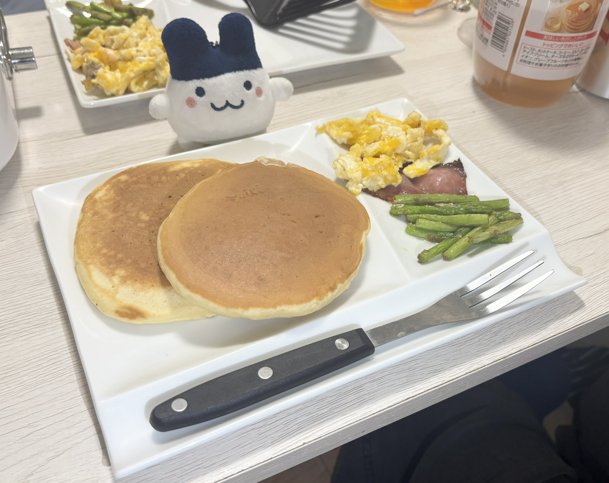 苺パンケーキ♡たれみみウサギ(しっかりsize) Flipper's】宮城県産ミガキイチゴを使ったパンケーキといちび