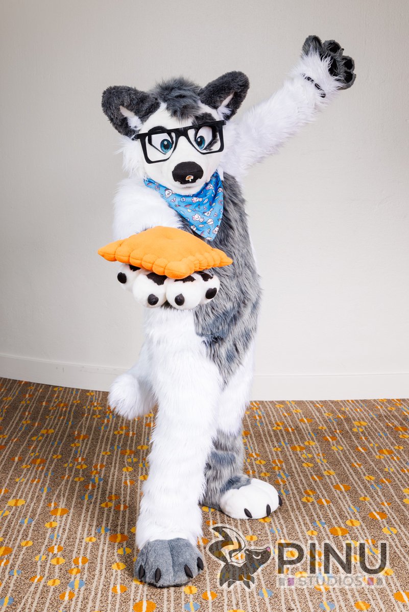 pinustudios's tweet photo. We are looking at a snack right in front of us ๐ฅจ
Yes, we mean you, you cutie.
#fursuit #PinuStudios https://t.co/ue7UyewmyD