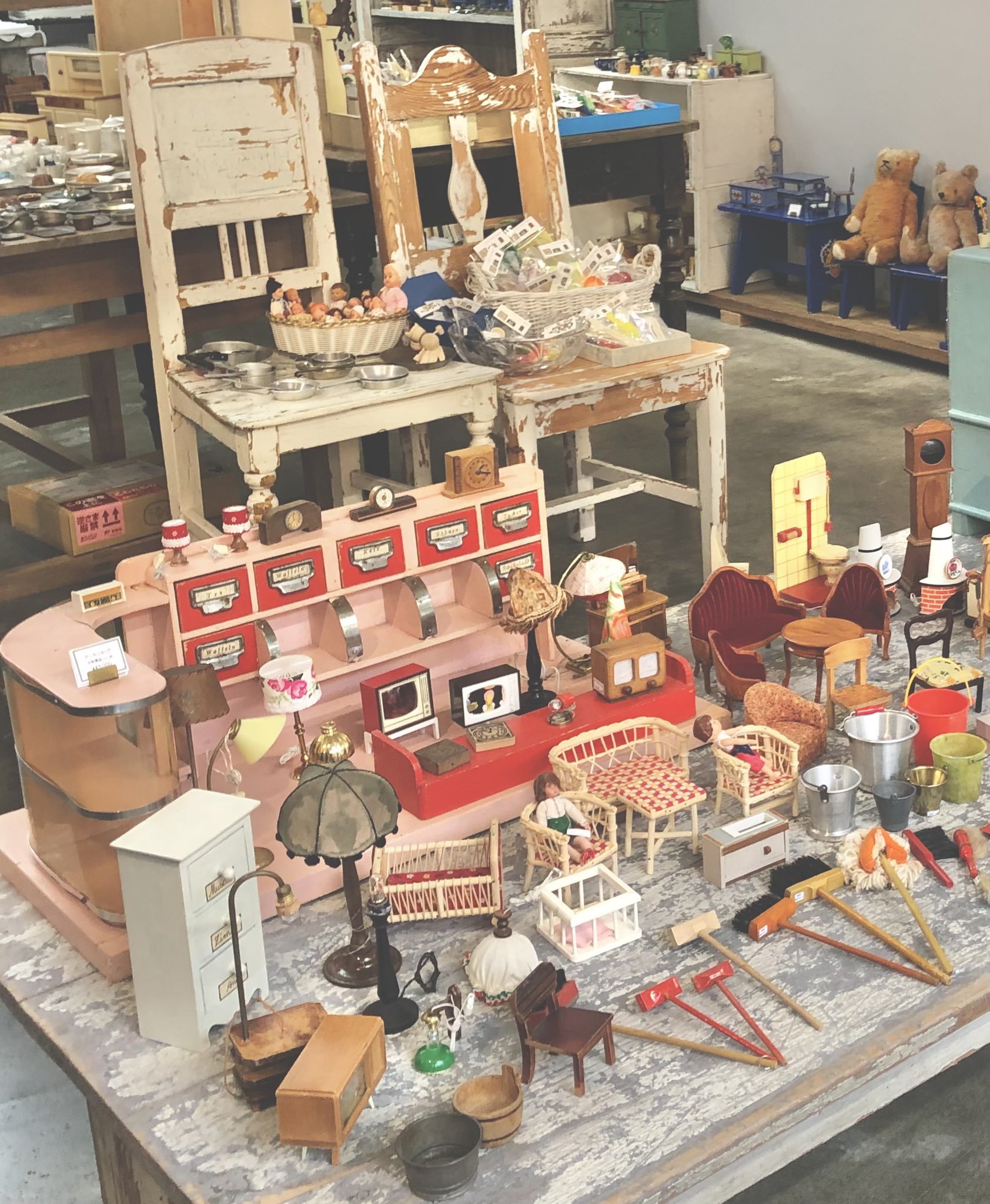 ヴィンテージ雑貨店 - Search / X