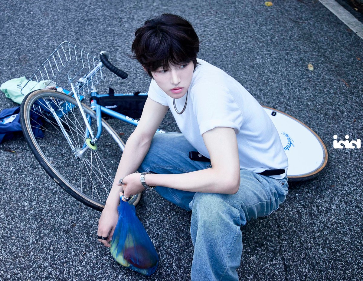 Meet The Member: An Interview with IDID’s Jang Yonghoon – The Steady Leader With a Fiery Focus
kpopworld.com/en/news/idids-…
#JangYonghoon #IDID #MeetTheMember #Kpop #KpopInterview #KpopIdol #KpopFans #KpopLeader #RisingStar #KpopNews