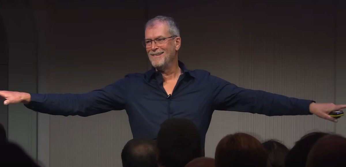 andrewpprice's tweet image. My four takeaways from the Blender Conference🇳🇱

1. It&apos;s the End of an Era
Ton Roosendaal (founder and CEO of Blender) will step down on Jan 2nd, but remain in a supervisory role on the board. In his place, Francesco Siddi (the current COO) will assume the title of CEO. It was…