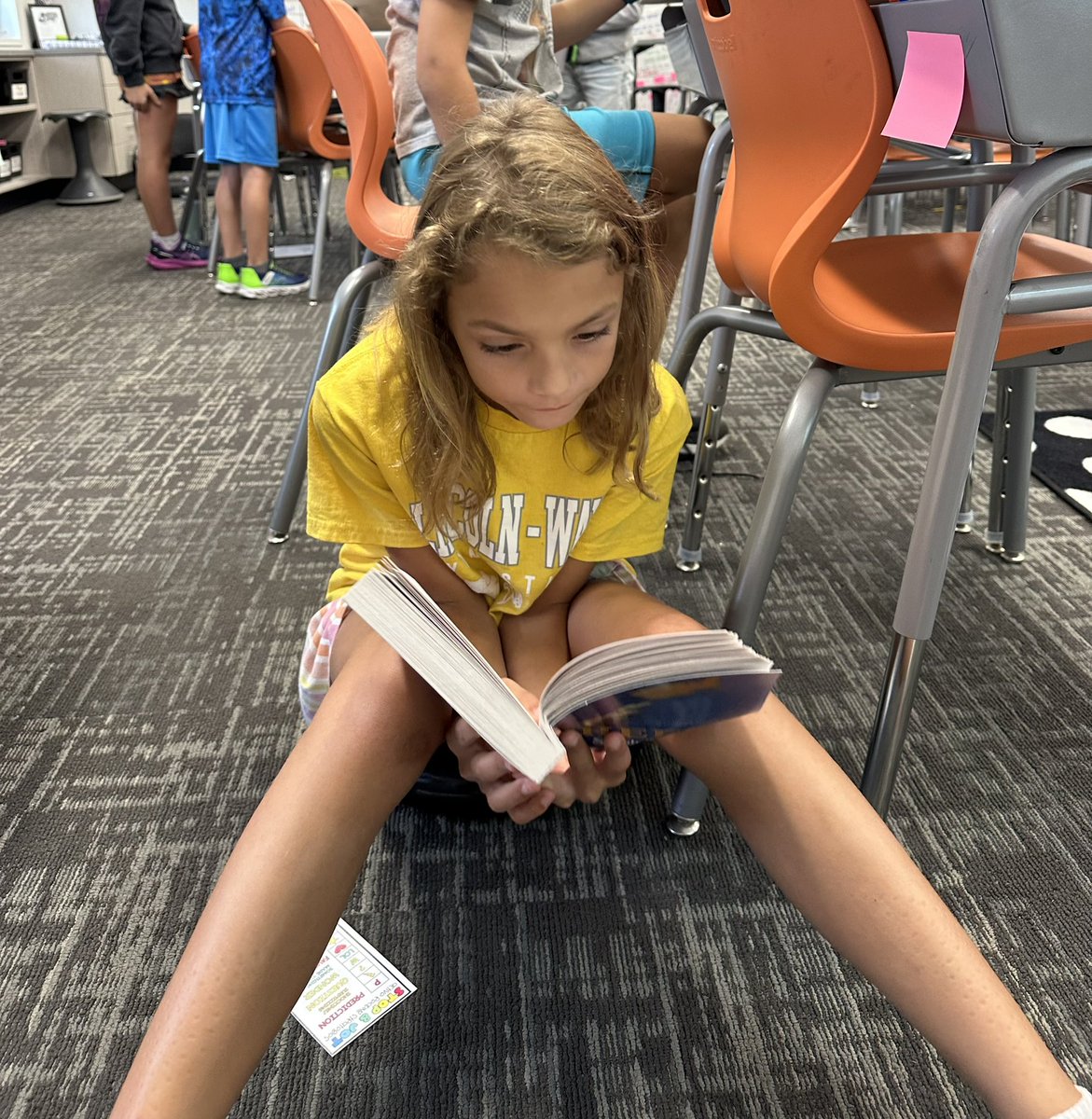 Mrs. Holthouse tweet media