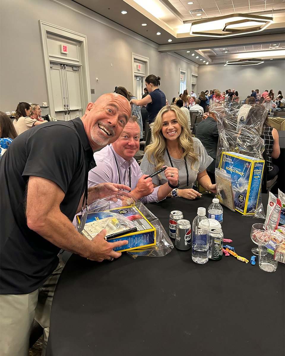 pluralsight's tweet image. We recently had the joy of giving back to our new Texas community by supporting the Girl Scouts of Northeast Texas STEM Center of Excellence. 

As a team, we built 100 STEM kits for local girls, each filled with hands-on activities designed to spark curiosity about technology.…