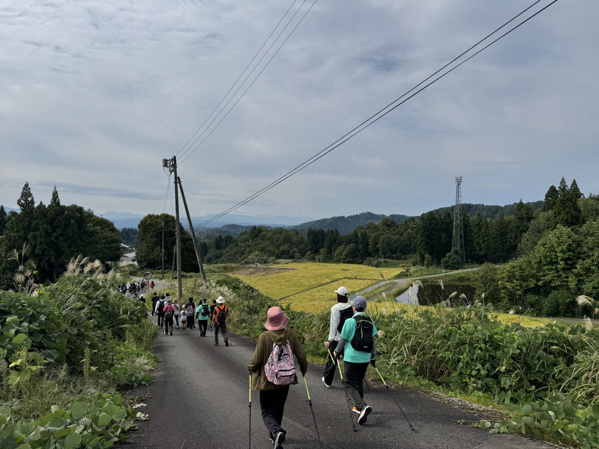 "やまこし満喫ウォーク"スタート！！
秋の山古志を楽しんでください🌾
ちなみに私は歩きません😂
#山古志