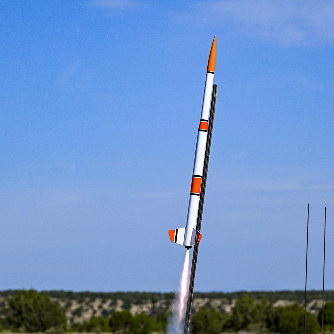 EstesRockets's tweet photo. Last day to enter!
Want a shot at the Vern Estes–signed Gleda May rocket + $150+ in gear? Upload your launch photo in the comments today to enter.
Every photo = an entry. Contest ends tonight, Sept. 22.
📸 Photo: Jim Wilkerson
#EstesRockets #ModelRocketry #RocketContest #RocketLaunch