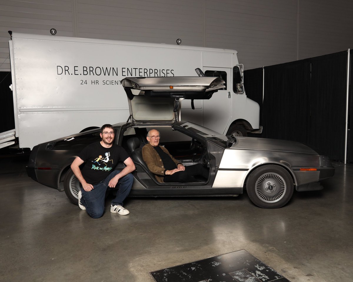 G_Indoe91's tweet image. Great Scott!!!! It was such an honor meeting Christopher Lloyd @DocBrownLloyd and getting a photo with the DeLorean at the @EdmontonExpo!!😁🙌🕰️ #DocBrown #BacktoTheFuture #EdmontonExpo #EdmontonExpo2025