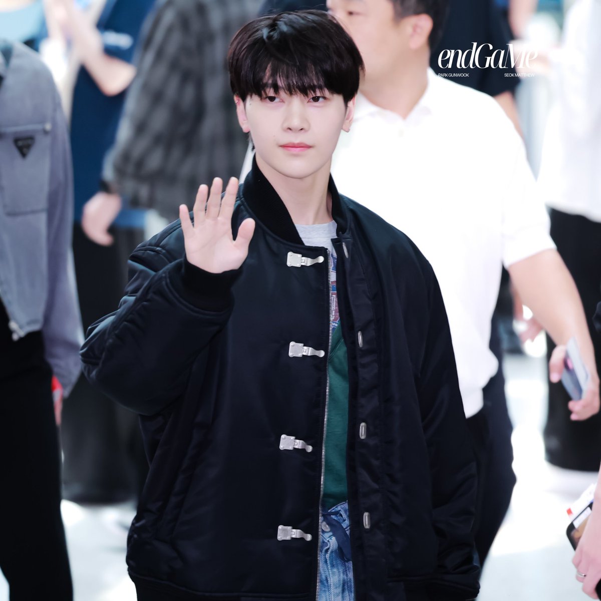 ENDGAME52's tweet image. 250918 ICN 🛫

👋

#석매튜 #SEOKMATTHEW  #ZEROBASEONE #제로베이스원 #ZB1