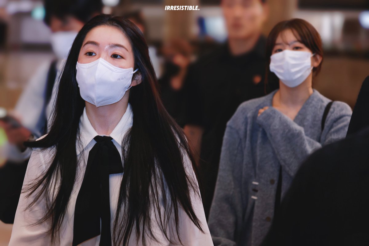 IRRESISTIBLE_IS's tweet image. 250923 Departure🛫

#IRENE #SEULGI 
#아이린 #슬기