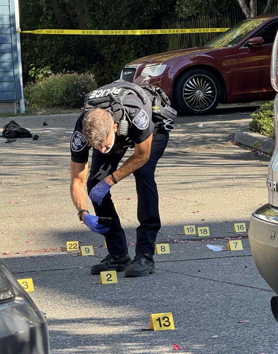 Shooting near 27th SW and SW Cambridge sends male to hospital
westsideseattle.com/robinson-paper…

Photo by Tim Durkan