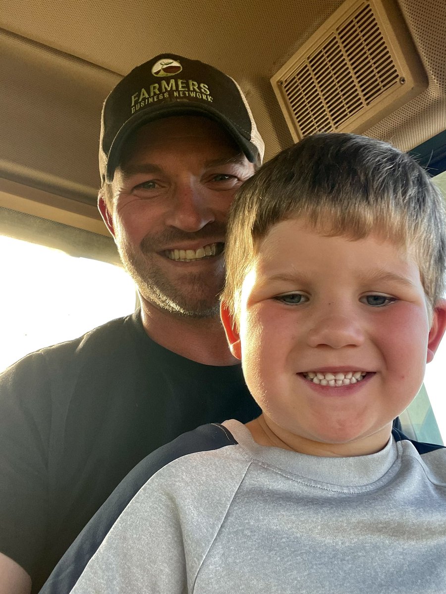ColinP_Ag's tweet photo. As @ClintBowyer would say…The pay window is open! (Albeit maybe not as wide this year) #Harvest25 #FarmersFirst https://t.co/0rH8WxvEHt