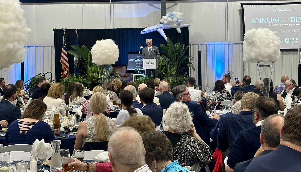 JamesComer's tweet image. Official stops in Union, Webster &amp;amp; Henderson Counties. Presented USDA Rural Development Grant to Morganfield; held a rural healthcare roundtable in Providence; spoke at the Henderson Chamber of Commerce Banquet. #KY1
