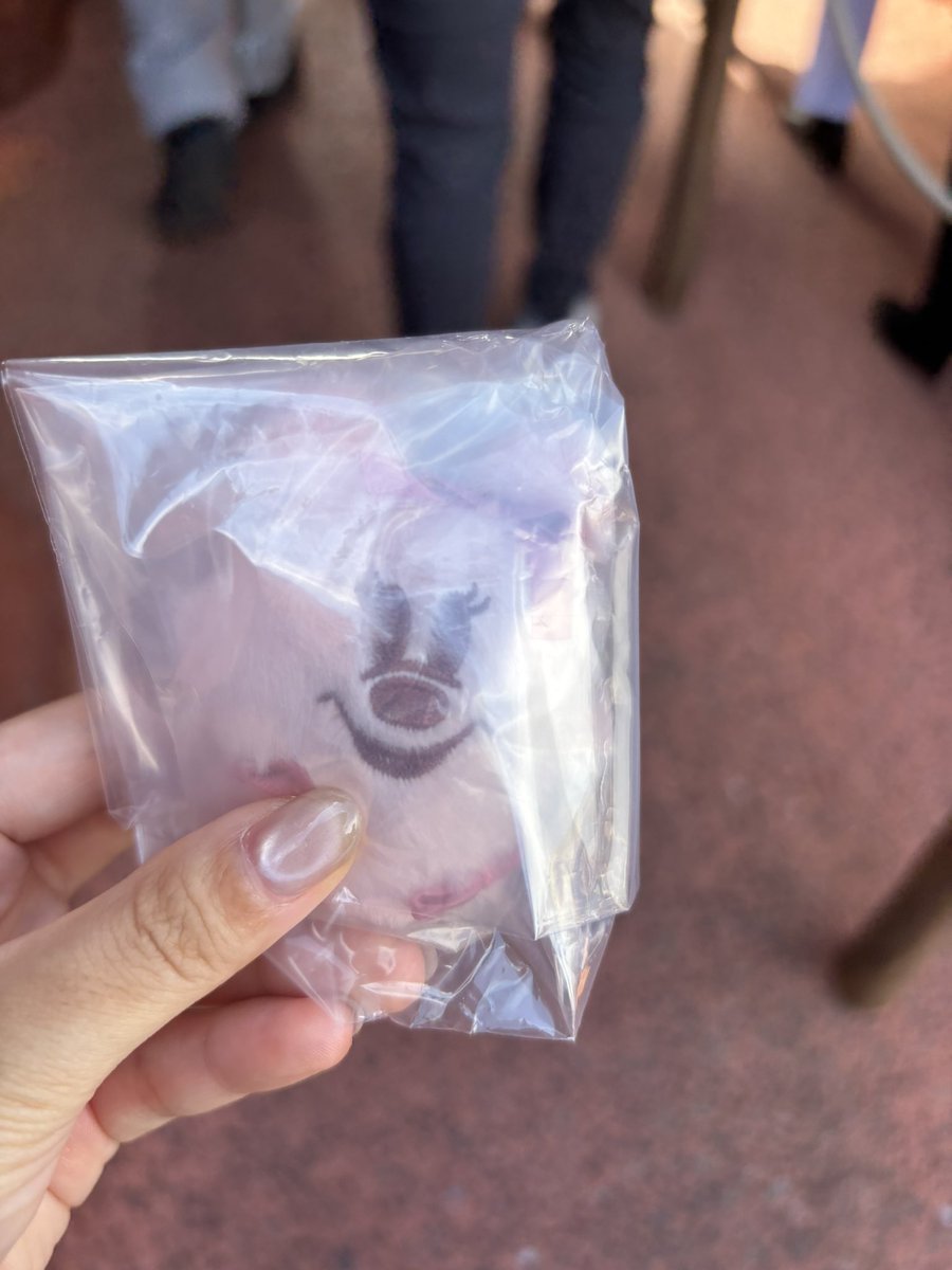 𝘮𝘦𝘭𝘶 tweet media