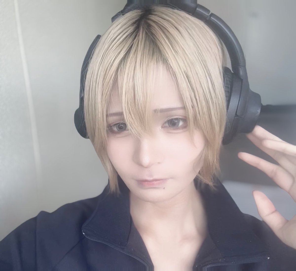 ⚠️自我⚠️

メイクの調子良くてのんきに自撮りしてたら電車の時間間違えたギャラクシー社会不適合者✨✨