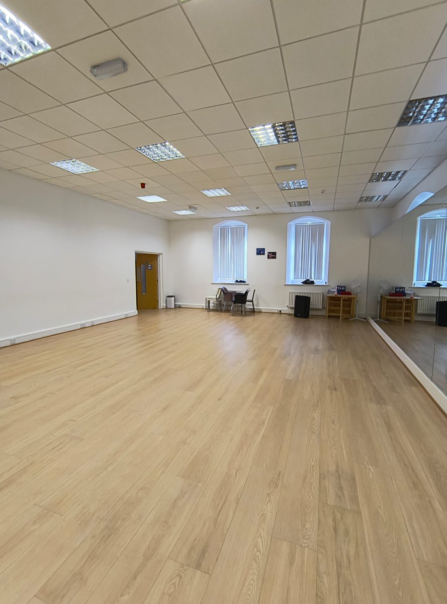 IeVending's tweet image. Delighted to keep rolling out our services, this time in Belfast for a very busy dance academy.
We’re very grateful and happy with this rollout, offering a great selection of snacks and drinks across multiple machines nationwide. 🌍✨

#VendingSolutions #VendingMachinesIE