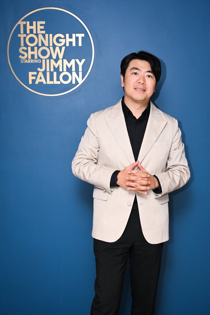 The Tonight Show tweet media