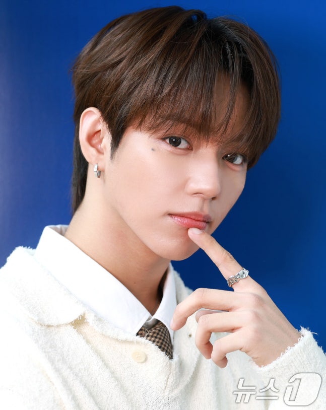 fnfent_official's tweet photo. [📰] 제이엘 "필리핀 출신 지상파 음방 최초 1위? 눈물 나와" [물 건너온 아이돌]②

🔗 https://t.co/p47EJfGXBu

#AHOF #아홉 
#JL #제이엘 https://t.co/h5hChNl51L