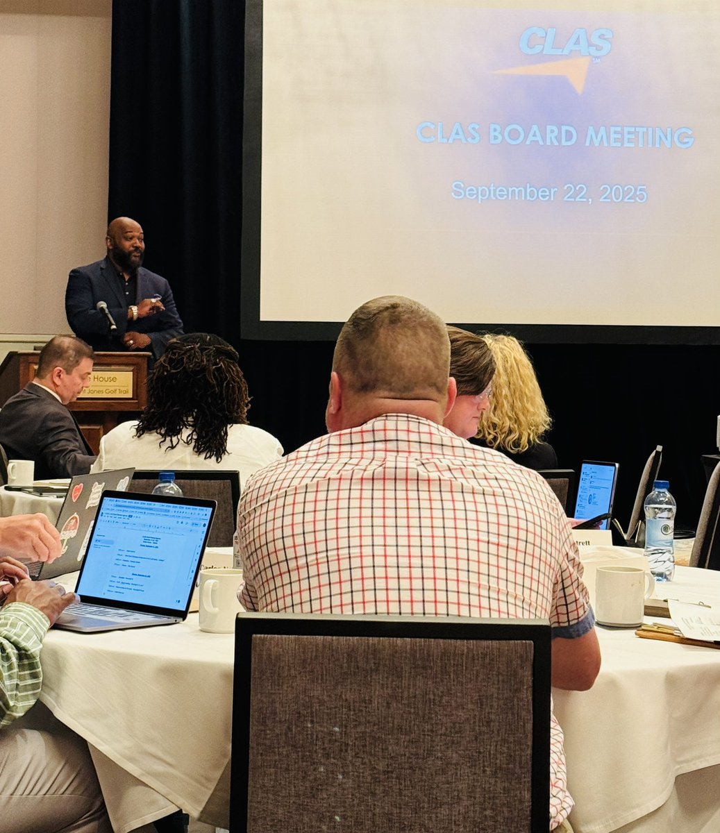 DegaSuper's tweet image. Awesome time supporting the wonderful leaders of the @clasleaders Exec. Board. It’s so inspiring to serve leaders while they change the lives of children.