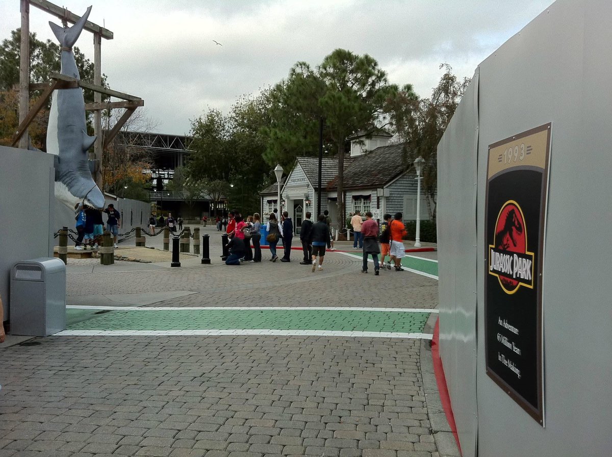 AliciaStella's tweet image. Throwback to January 2012 when JAWS closed permanently to make way for Diagon Alley at Universal Studios Florida.