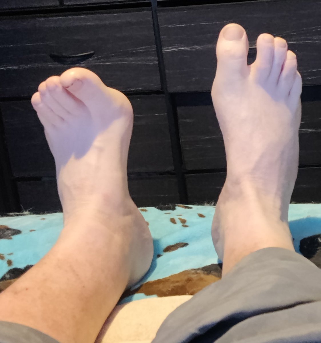 Fred Flintstone feet