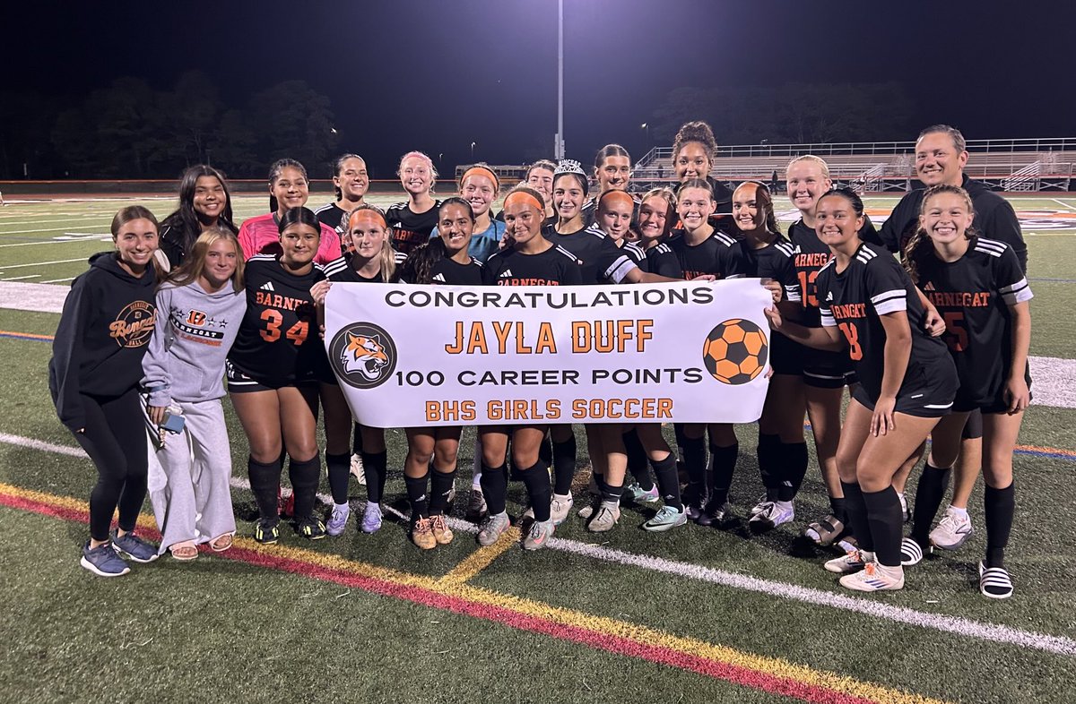 Congratulations Jayla Duff 100 Career Point ⁦<a href="/Coach_Blasi/">Coach Blasi</a>⁩ ⁦<a href="/Jake_Aferiat/">Jake Aferiat</a>⁩ ⁦<a href="/ACPressMulranen/">Patrick Mulranen</a>⁩ ⁦<a href="/Matt_Manley/">Matt Manley</a>⁩ ⁦<a href="/JSSInsider/">Shore Sports Insider</a>⁩