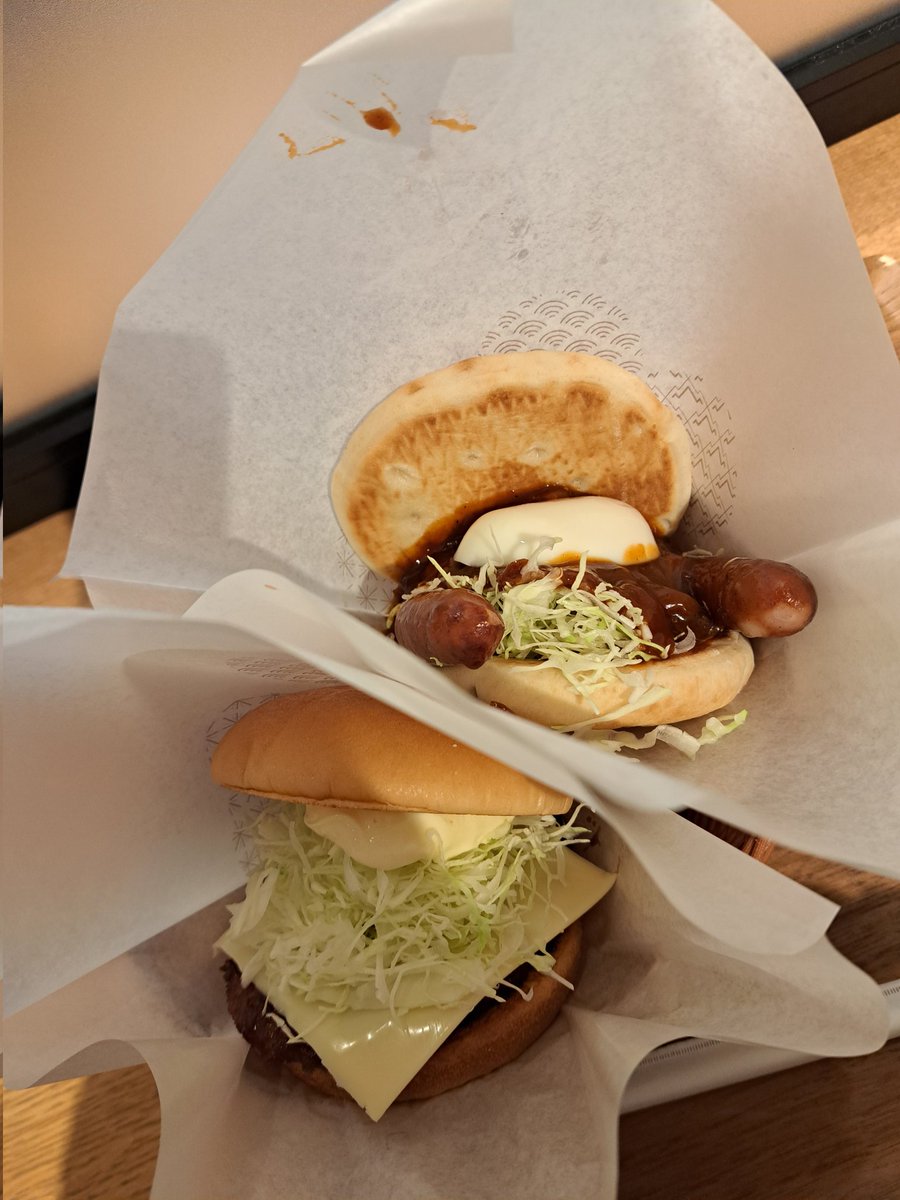 _ikuchi's tweet image. バカみたいな食べ方するわ😋