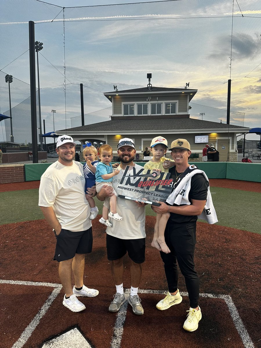 Grateful for so much.  Love these people.  

Incredible weekend of baseball going 5-0 and MPL Qualifier Champions.

Thankful for baseball success but always more so for the relationships with these people and their families.

#blessed

<a href="/mwghostnational/">Midwest Ghost National</a> <a href="/IN_BAMFAM/">Baseball/Fastpitch Academics Midwest</a> <a href="/BAMSignature27/">BAM 2027 Signature</a>