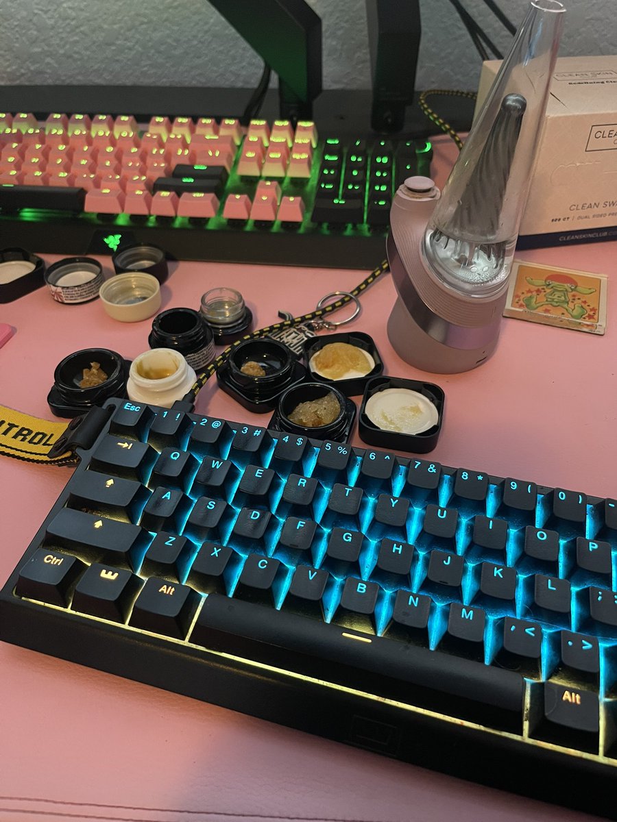 beigerocks's tweet image. I’m not washed at counter strike, I just don’t play sober