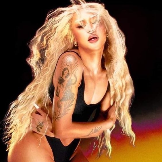 updatecharts's tweet image. “After”, álbum de remixes do “Noitada” de Pabllo Vittar, ultrapassou 40 MILHÕES de streams no Spotify.