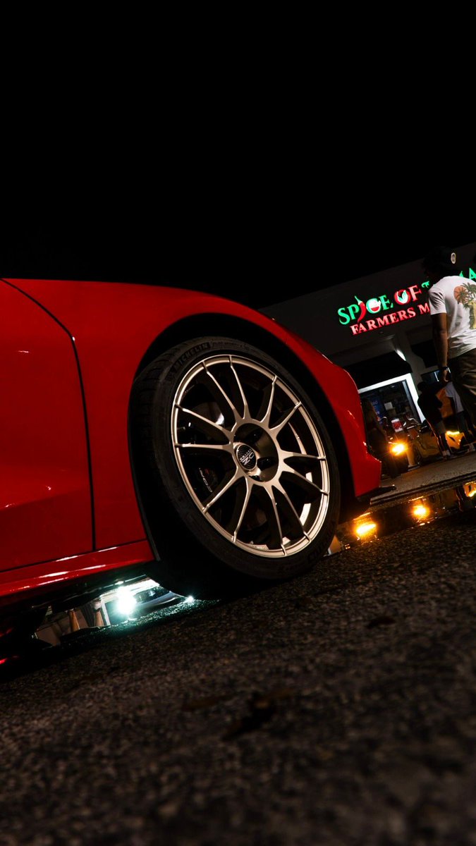 ElusoryKitty tweet media