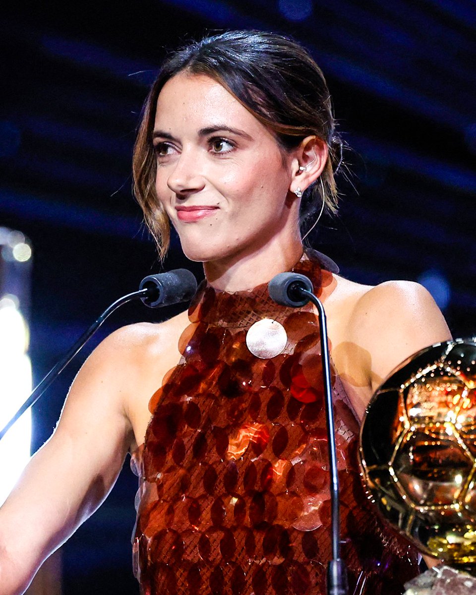 🗣️“Ballon d’Or jatuh kepada Dembélé, dan dia adalah pemain hebat. Ada juga Raphinha dan Lamine, yang juga pemain hebat. Tetapi kita perlu lebih banyak membicarakan tentang Pedri.”

- Aitana Bonmati 

📝 <a href="/sport/">Diario SPORT</a>