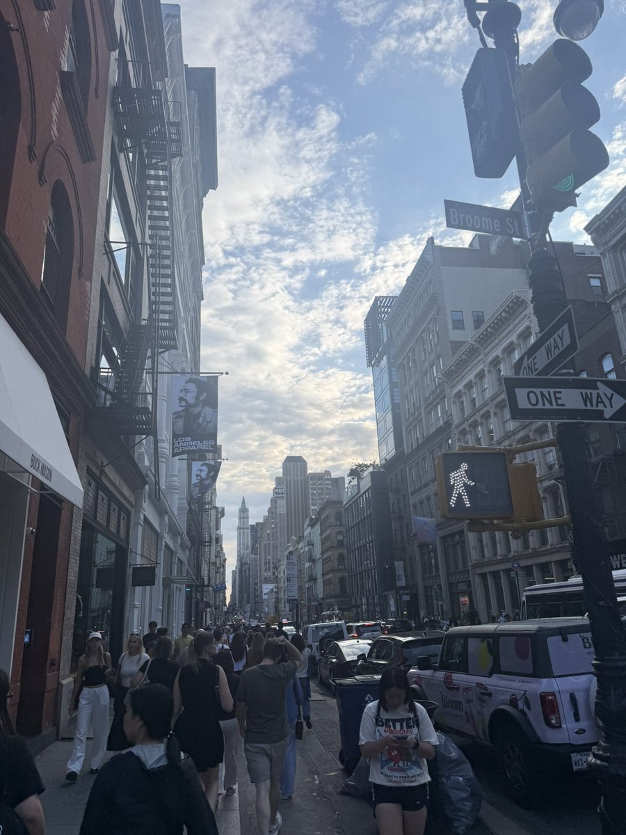 Terms Digital ⊕ tweet media