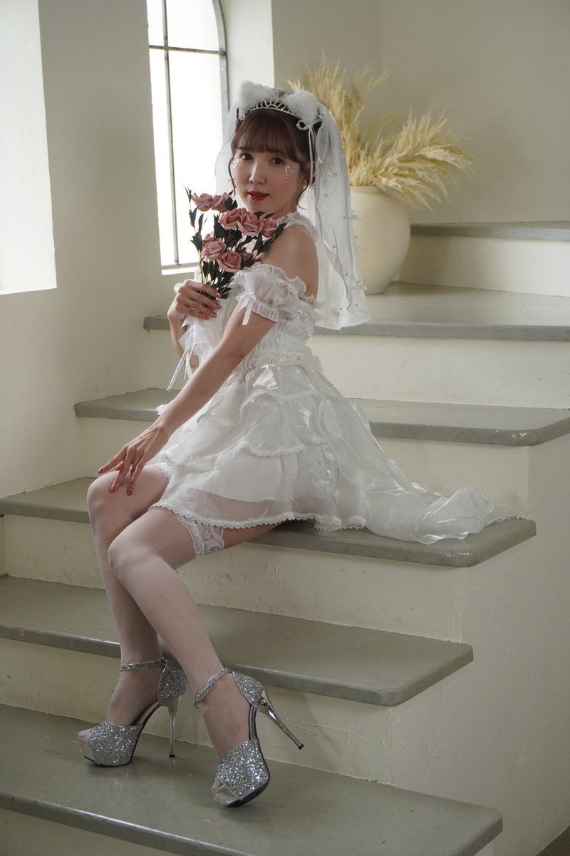 tomodatan_kohei's tweet photo. 2025.9.21 
友田彩也香 バースデーオフ会
【1部】撮影会 ①
ミニウエディングドレス👰🏻‍♀️
可愛いかった❣️

#友田彩也香生誕祭2025 
#友田彩也香バースデーオフ会2025 https://t.co/QqKTt7SdSJ