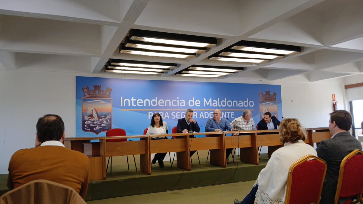 💡 Pensando el futuro de Maldonado

Con propuestas, el Frente Amplio dice presente en las comisiones interpartidarias.