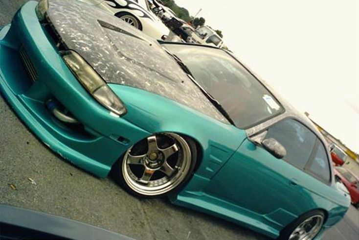 Images of various cars tweet media