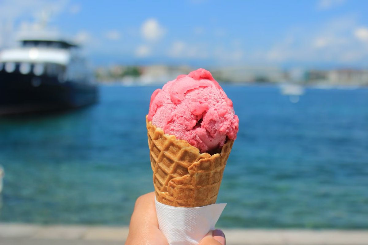 GatorGirl_swamp's tweet image. It might be the end of summer but National Ice Cream Cone Day keeps the party going on September 22! Who wants ice cream? #icecream #IceCreamConeDay #foodblogger #foodlover #food #dietstartstomorrow #foodie