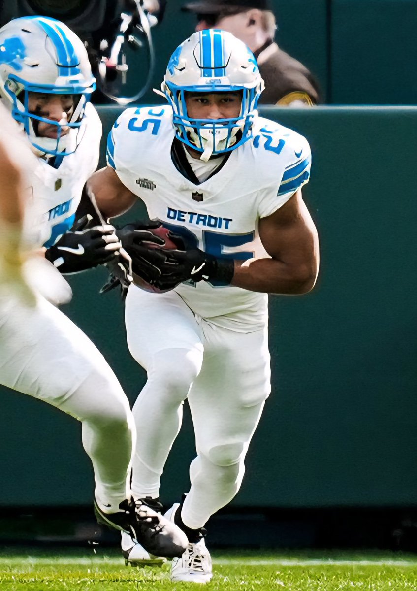 A little MNF watching our Warrior <a href="/Saylors1k/">Jacob Malik Saylors</a> <a href="/Lions/">Detroit Lions</a> <a href="/NFL/">NFL</a>

#TheProgram <a href="/Starkey2K12/">Tim Starkey</a> <a href="/GarrettSowder1/">Garrett Sowder</a> <a href="/RbFlowers/">Robert Flowers</a> <a href="/kevin_whitson/">Kevin Whitson</a> <a href="/lrichards62/">Larry Richards</a> <a href="/dlsprings21/">Derrick Springs</a> <a href="/shanet1234/">Shane Thomasson</a>