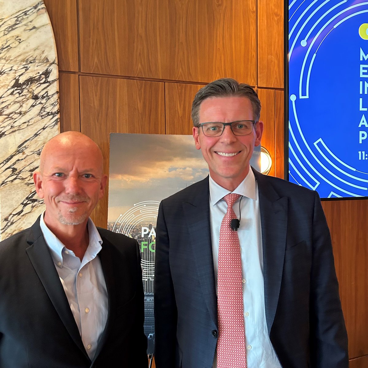 Fantastisk start på <a href="/ClimateWeekNYC/">Climate Week NYC</a> i dag til #PartnershipsfortheFuture, hvor jeg havde fornøjelsen af at moderer et rundbord for <a href="/ROCKWOOLGroup/">ROCKWOOL Group</a> med <a href="/JesMunkHansen/">Jes Munk Hansen</a> i hovedrollen om opskalering og EE af det myggede miljø 🏗️
<a href="/DanskIndustri/">DI - Dansk Industri</a> <a href="/DenmarkinNY/">Helle Meinertz</a>