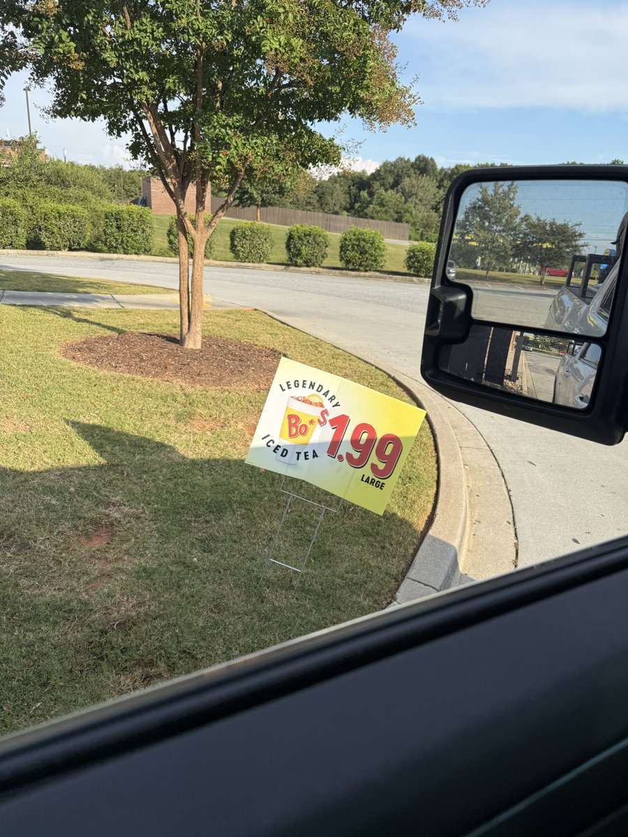 ColinGarrettWeb's tweet image. Back in my day I could get one of these for $1.10 with tax in the mornings otw to high school 🥲