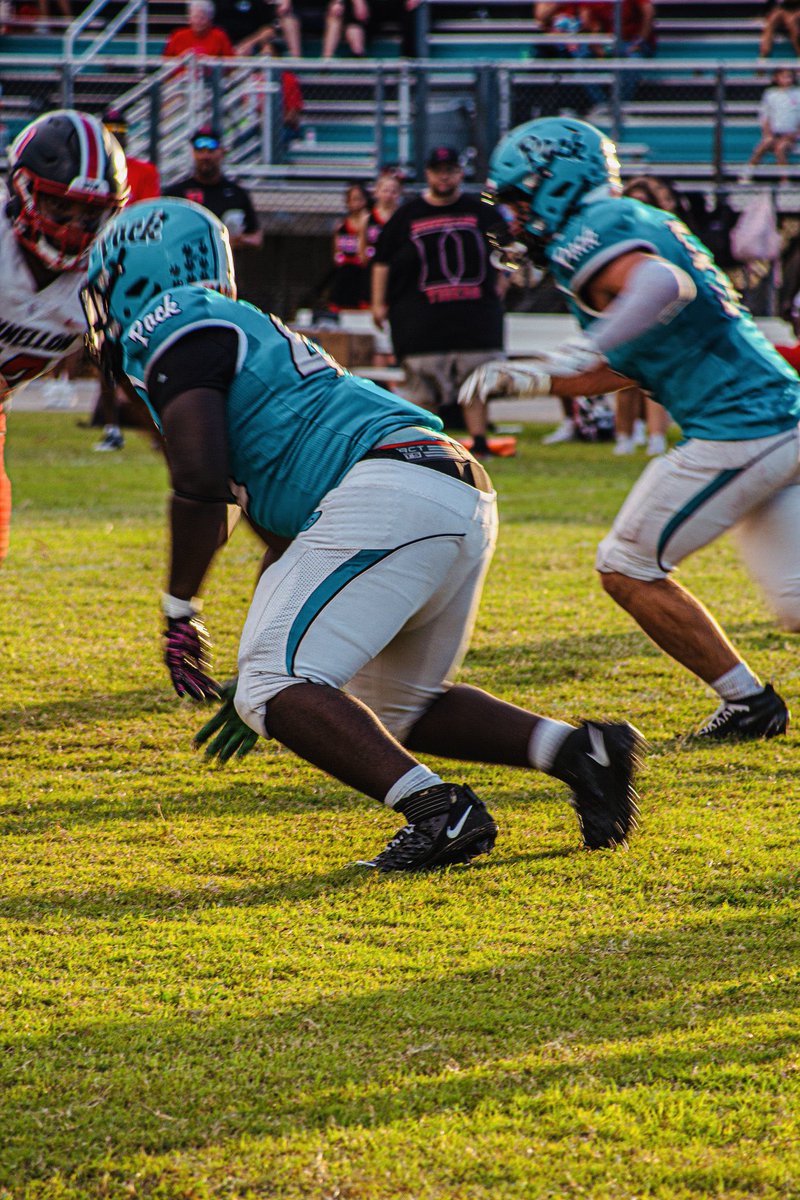 Edsquare15's tweet image. Height 5’10
Weight 240
Gpa 2.5
Class of 2029
Hudl hudl.com/profile/249723…
Email messiahsquare88@gmail.com
Phone number 3214393921