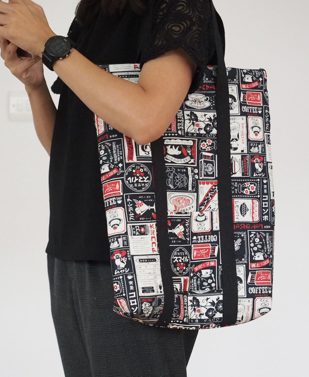 sansun15166863's tweet image. 🎒 New drop! My handmade Japanese poster backpack is here ✨
Unique fabric, roomy design &amp;amp; comfy straps — perfect for school, work, or weekend vibes.
Carry art with you every day. 💕

#HandmadeBackpack #JapaneseFabric #UniqueStyle