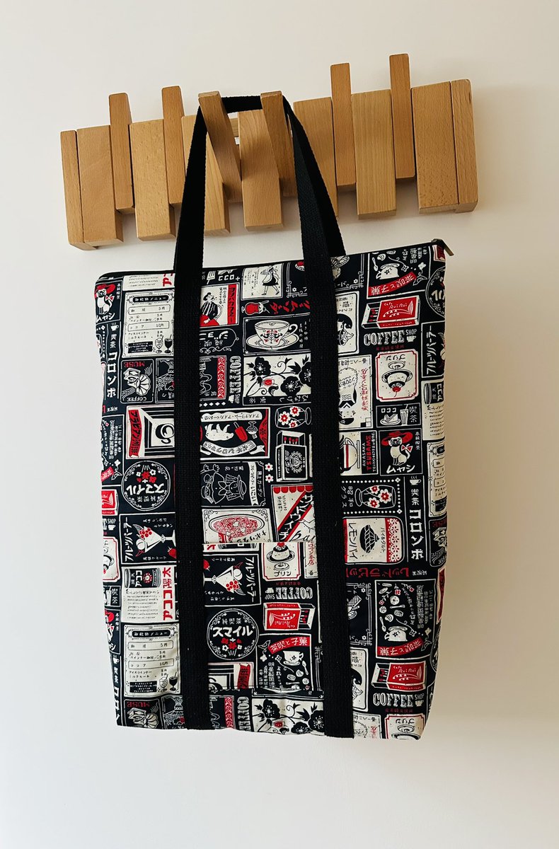 sansun15166863's tweet image. 🎒 New drop! My handmade Japanese poster backpack is here ✨
Unique fabric, roomy design &amp;amp; comfy straps — perfect for school, work, or weekend vibes.
Carry art with you every day. 💕

#HandmadeBackpack #JapaneseFabric #UniqueStyle