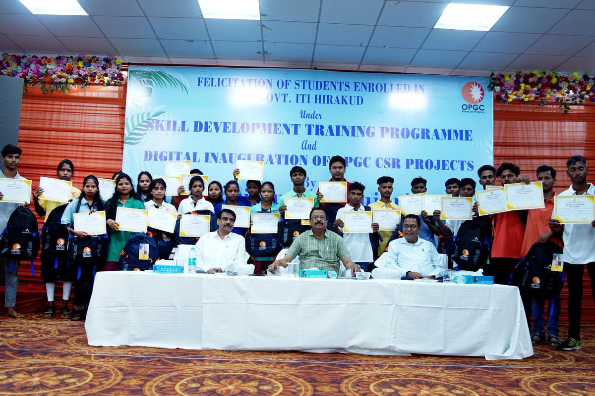 OPGC_ODISHA's tweet image. Empowering Rural Youth
Under #CSR initiative, @OPGC_ODISHA sponsored 29 students to pursue ITI training at Govt. ITI Hirakud with full financial support. Hon’ble Revenue Minister Sri Suresh Pujari felicitated the students. #SkillDevelopment #YouthEmpowerment @EnergyOdisha