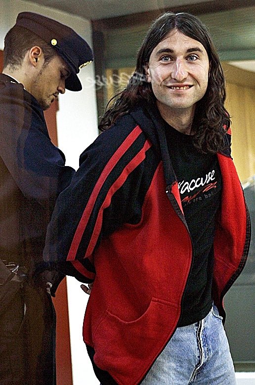 🇪🇸 | La Fundación Mundubat, que respalda a Ibon Meñika —exrecaudador de ETA y actual cabecilla de los piquetes contra Israel—, ha recibido 8,6 millones de euros del Gobierno de Pedro Sánchez, según ha revelado El Debate.