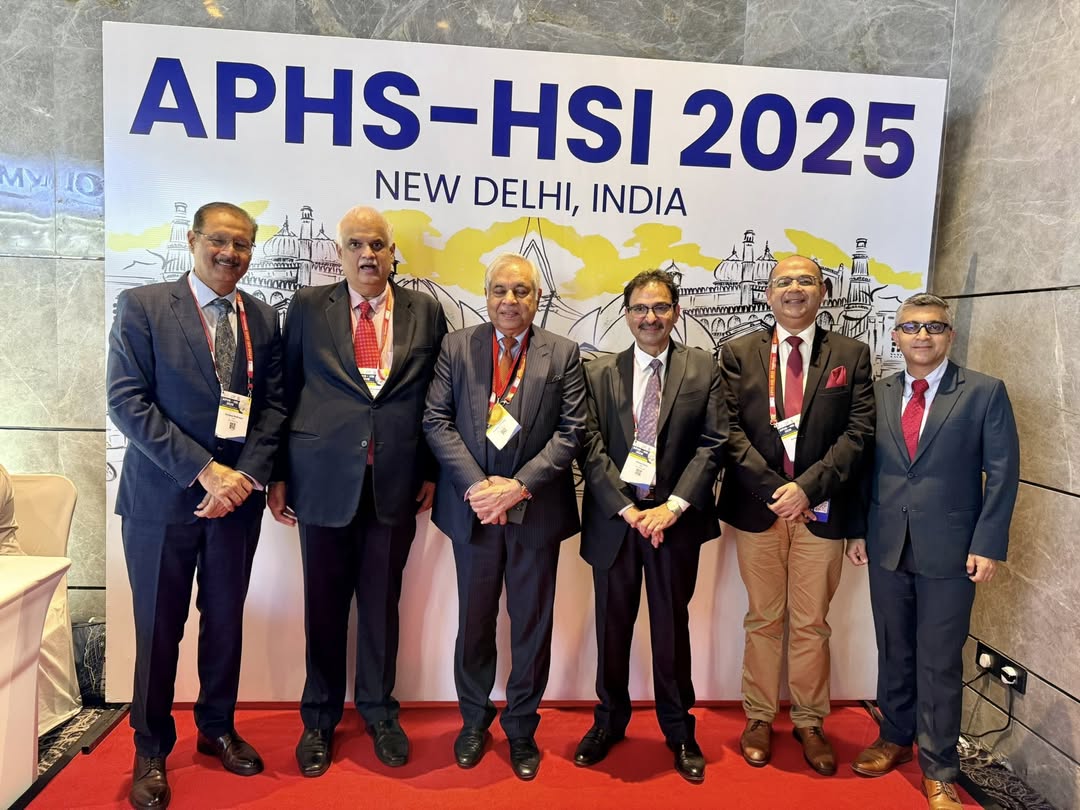 randeepwadhwan's tweet image. What an amazing time at #APHS2025 x #HSICON2025! 🌏
✅ Organised Robotic Hernia Course
🎤 Spoke on Robotic TAPP &amp;amp; Concomitant VH Repair
Best part? Reconnecting with brilliant friends &amp;amp; colleagues ❤️
Big kudos to Dr. Chowbey, Dr. Khullar, Dr. Anil, Dr. Manish &amp;amp; Dr. Vandana! 👏