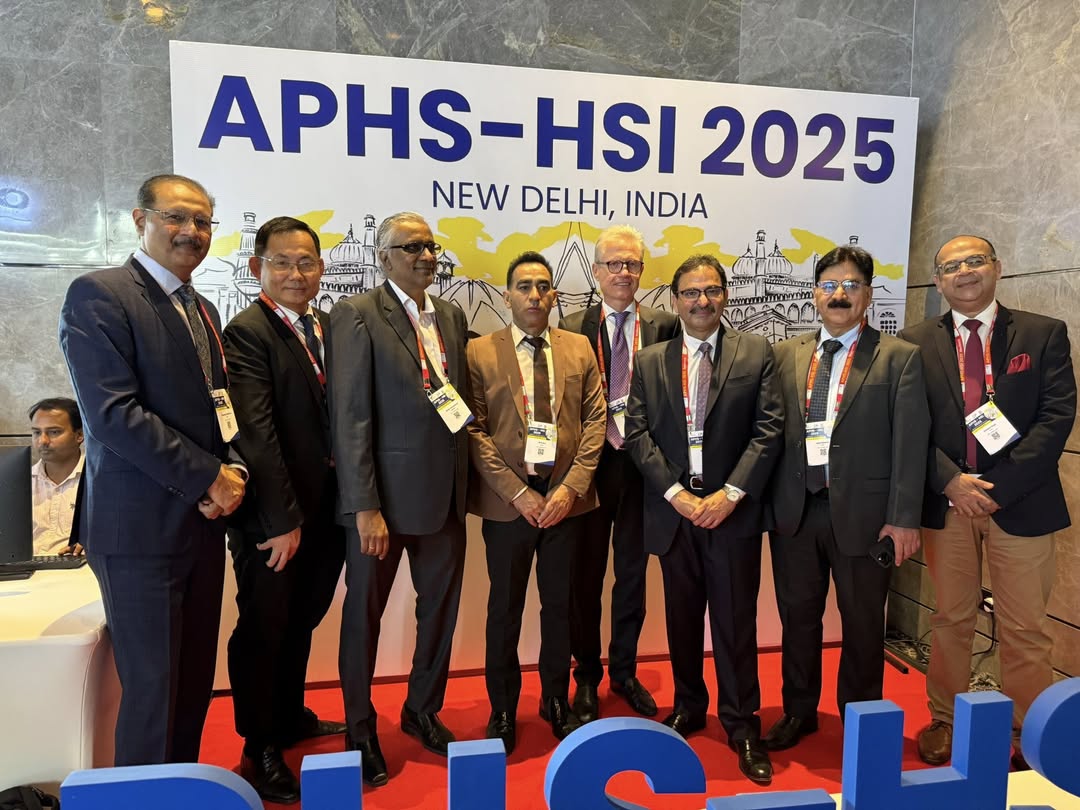 randeepwadhwan's tweet image. What an amazing time at #APHS2025 x #HSICON2025! 🌏
✅ Organised Robotic Hernia Course
🎤 Spoke on Robotic TAPP &amp;amp; Concomitant VH Repair
Best part? Reconnecting with brilliant friends &amp;amp; colleagues ❤️
Big kudos to Dr. Chowbey, Dr. Khullar, Dr. Anil, Dr. Manish &amp;amp; Dr. Vandana! 👏