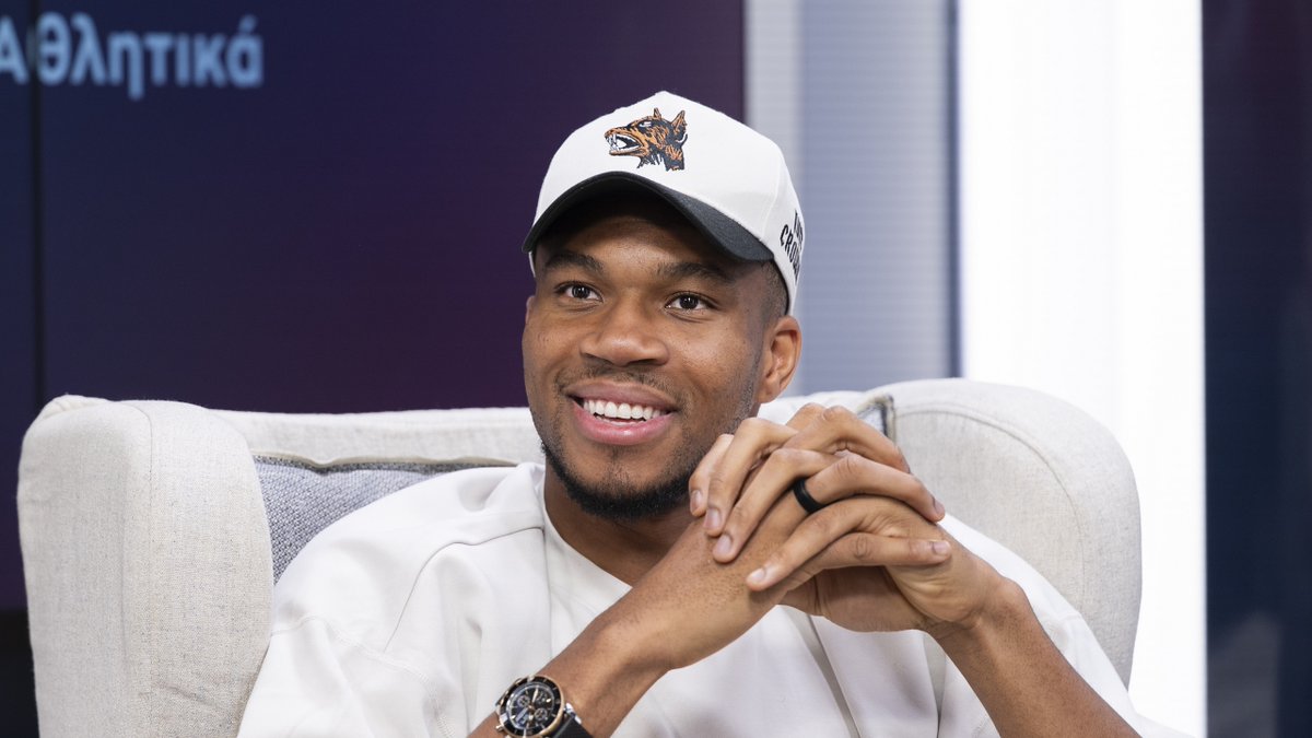 Ο Γιάννης Αντετοκούνμπο στον Χάρη Σταύρου, στο SPORT24

To ένα video που πρέπει να δεις σήμερα, η μία συνέντευξη που πρέπει να διαβάσεις.

sport24.gr/basket/o-giann…