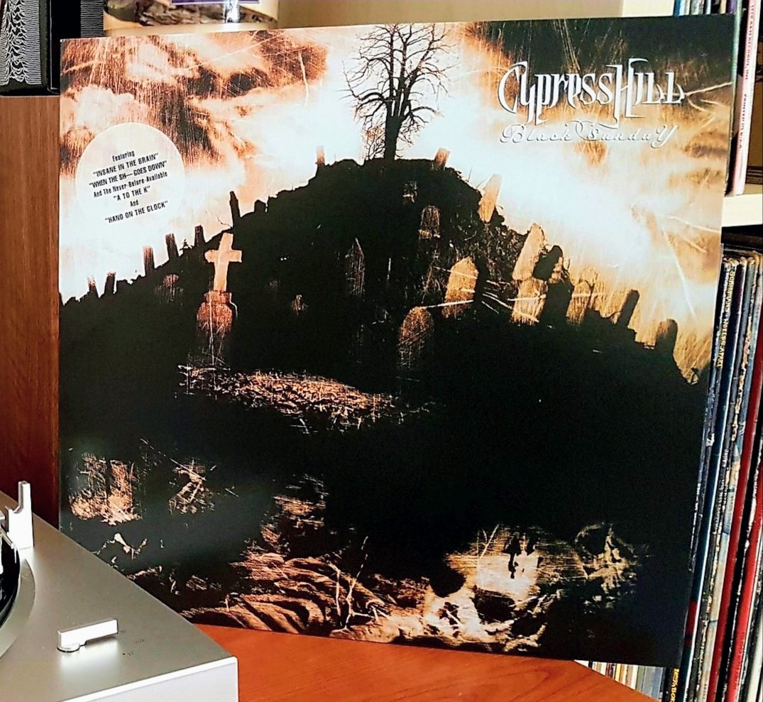 #1993AlbumsTop20 

10. Cypress Hill - Black Sunday

youtu.be/q7p-ihYOG5s?si…