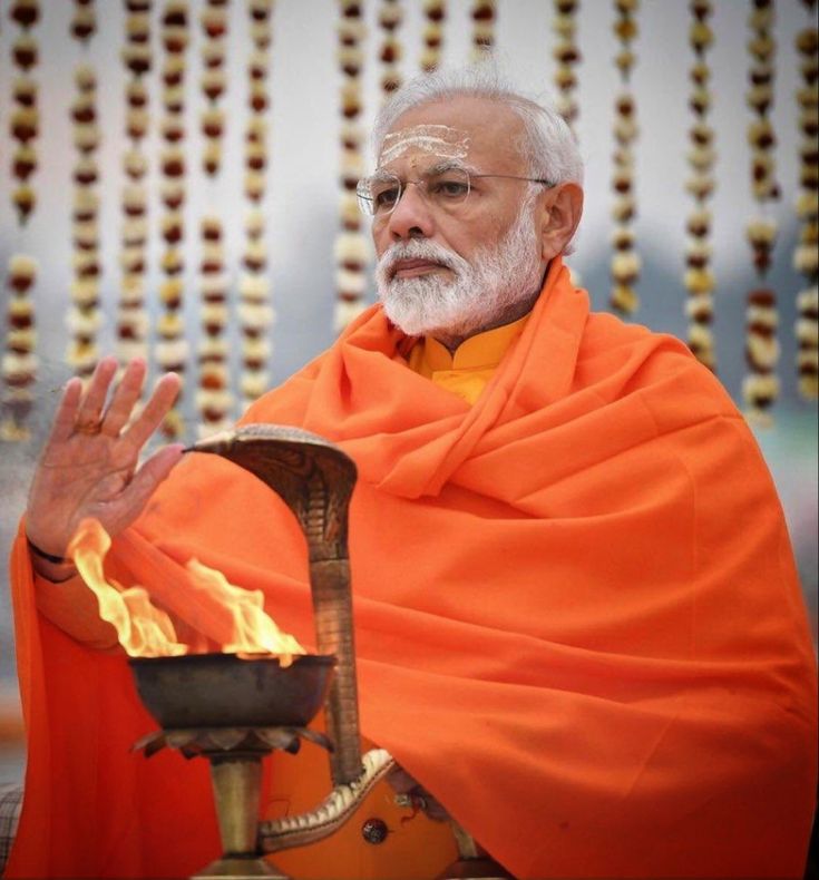 जयहिन्द🚩
वोट चोर गद्दी छोड़'प्रचार राहुल करे बेजोड़,
असर होता नकरात्मक पार्टी पहुँची अवसान मोड़।
राफेल चोर से वोटचोर अब उनको समझदारी आएगी कब,
माफी माँगने का सिलसिला बेशर्म राहुल गाँधी भी गजब?
लोकप्रियता पीएम मोदी की देश विदेश सर्वत्र बरकरार
विपक्ष का हर दाव ही उल्टा
आगे पढें