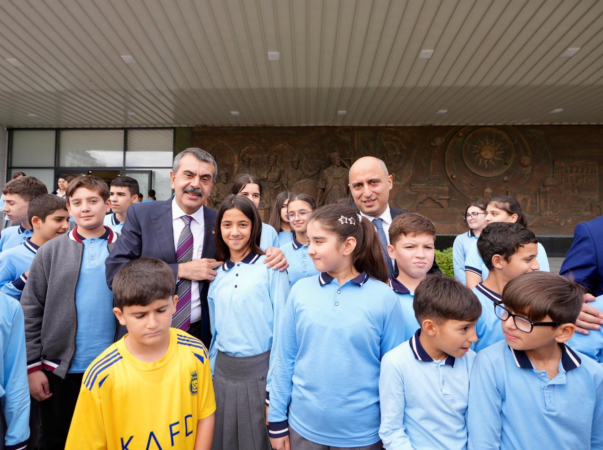 tcmeb_en's tweet image. Minister of National Education @Yusuf__Tekin Conducts School Visits and Meets with Students and Teachers in Fuzuli and Aghdam, Azerbaijan

👉 meb.ai/V1kKWS