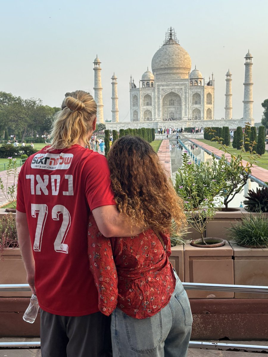 בת זוג: מאמי הולכים לטאג׳ מהאל תתלבש יפה שייצאו תמונות טובות
אני: say less